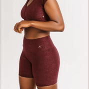 Short intermediário textura vinho