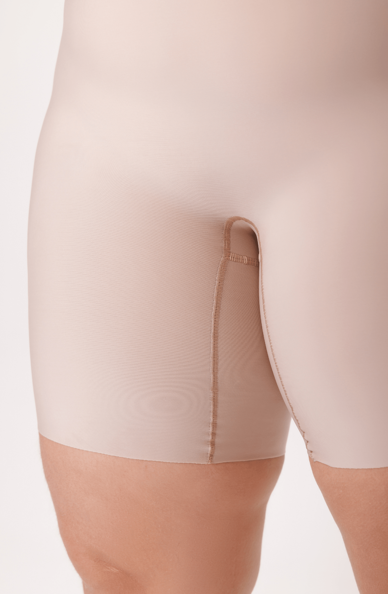 Short modelador intermediário