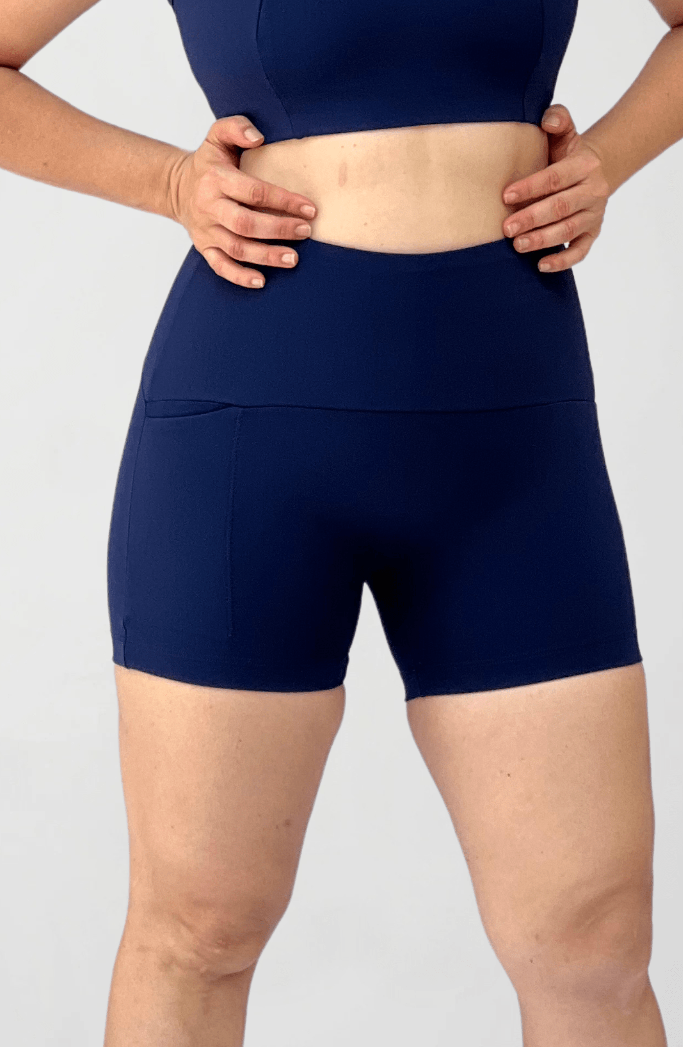 Short curto azul marinho 2.0