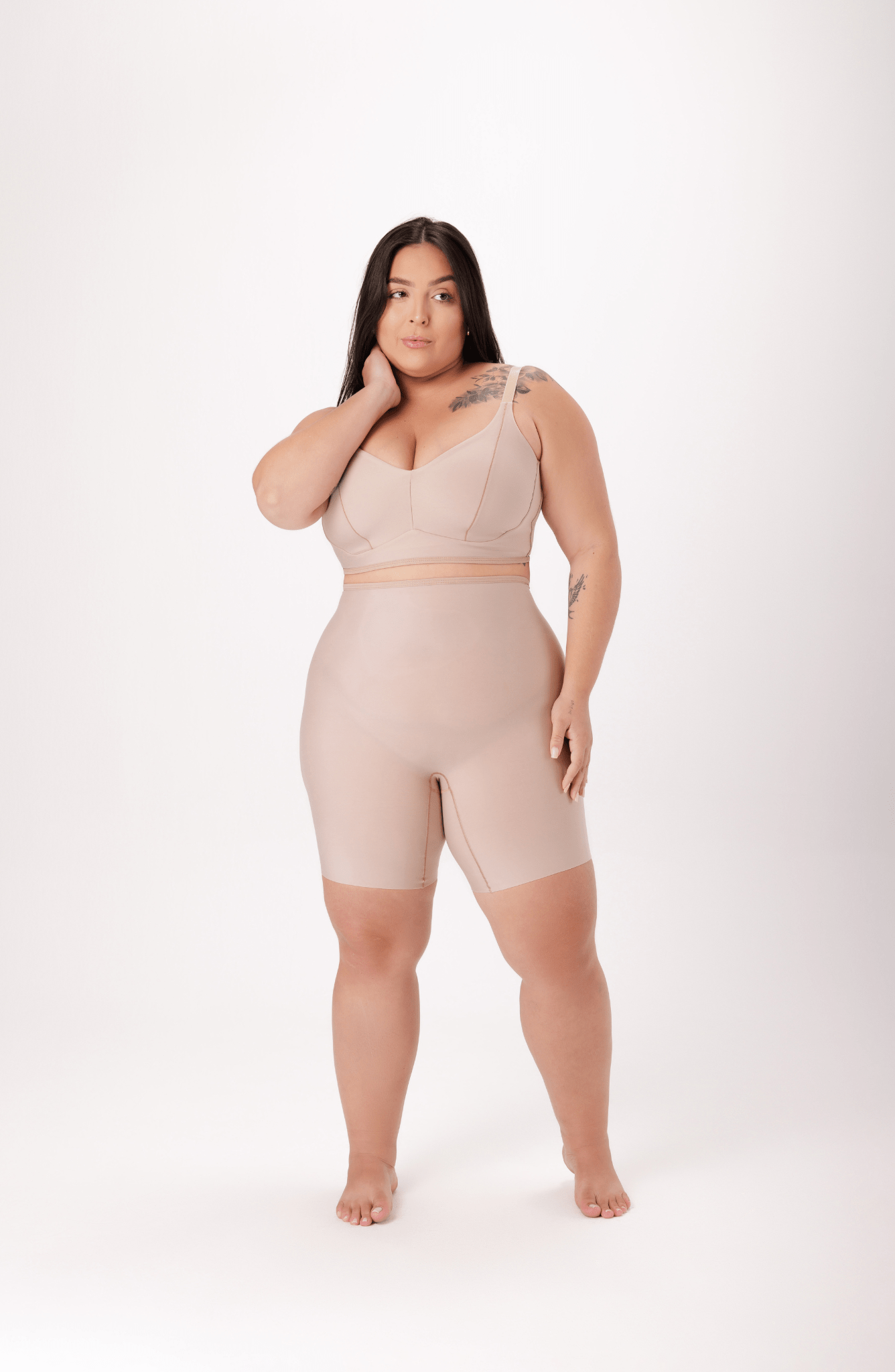 Short modelador intermediário