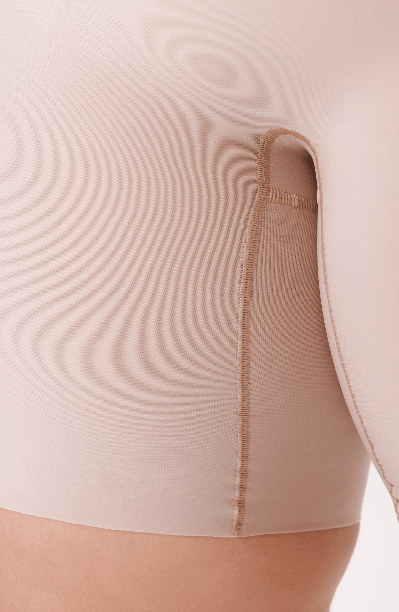 Short modelador intermediário