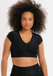 TOP CROPPED BRENDA PRETO COM TEXTURA - NU MOLDY