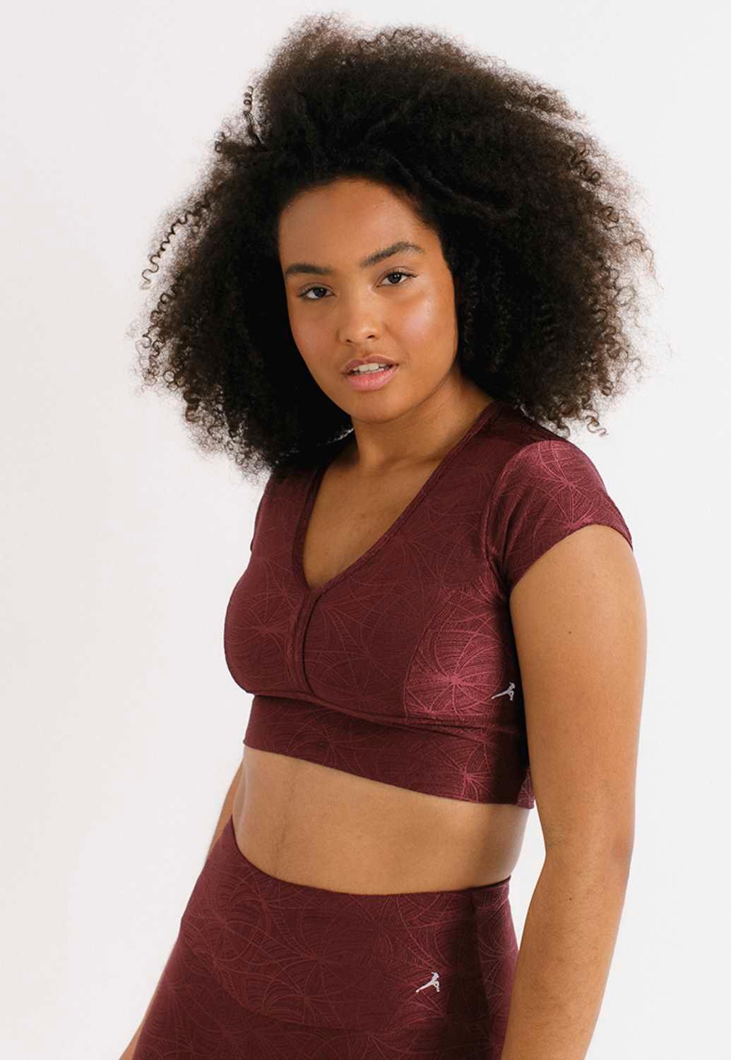 TOP CROPPED BRENDA COM TEXTURA - VINHO GEOMETRIC - NU MOLDY