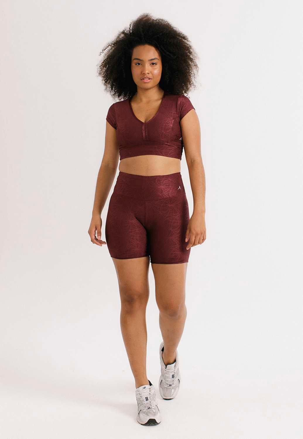 TOP CROPPED BRENDA COM TEXTURA - VINHO GEOMETRIC - NU MOLDY