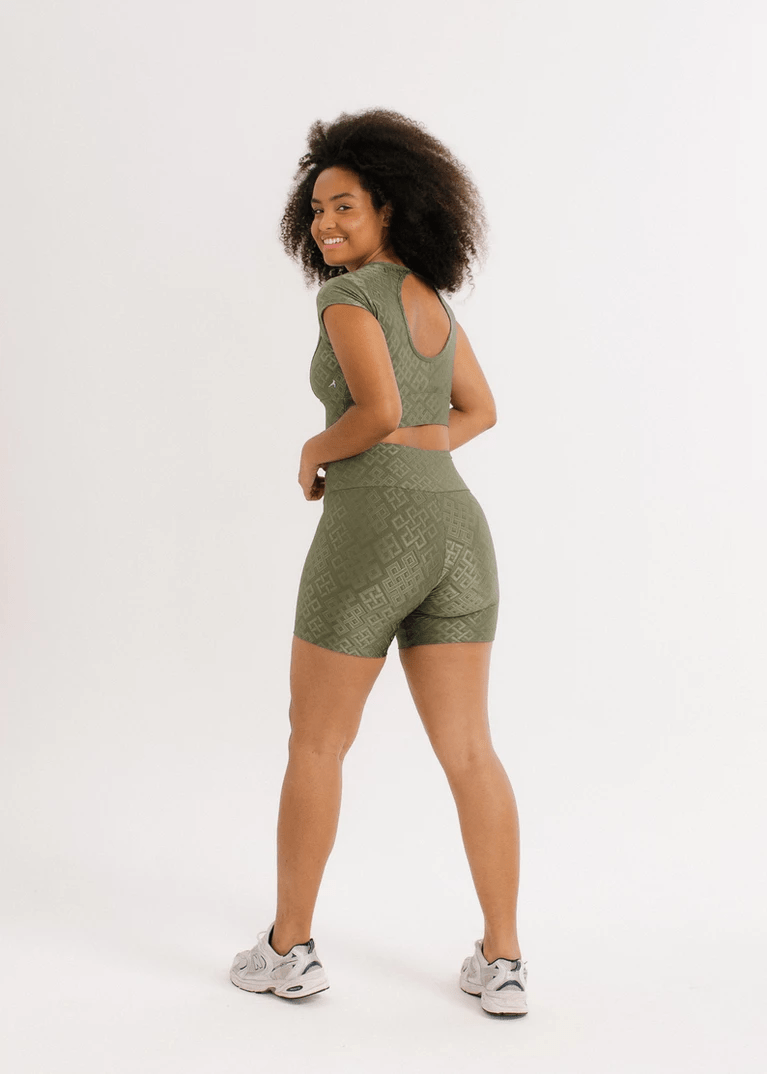 Short intermediário textura verde