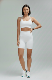 Short intermediário branco