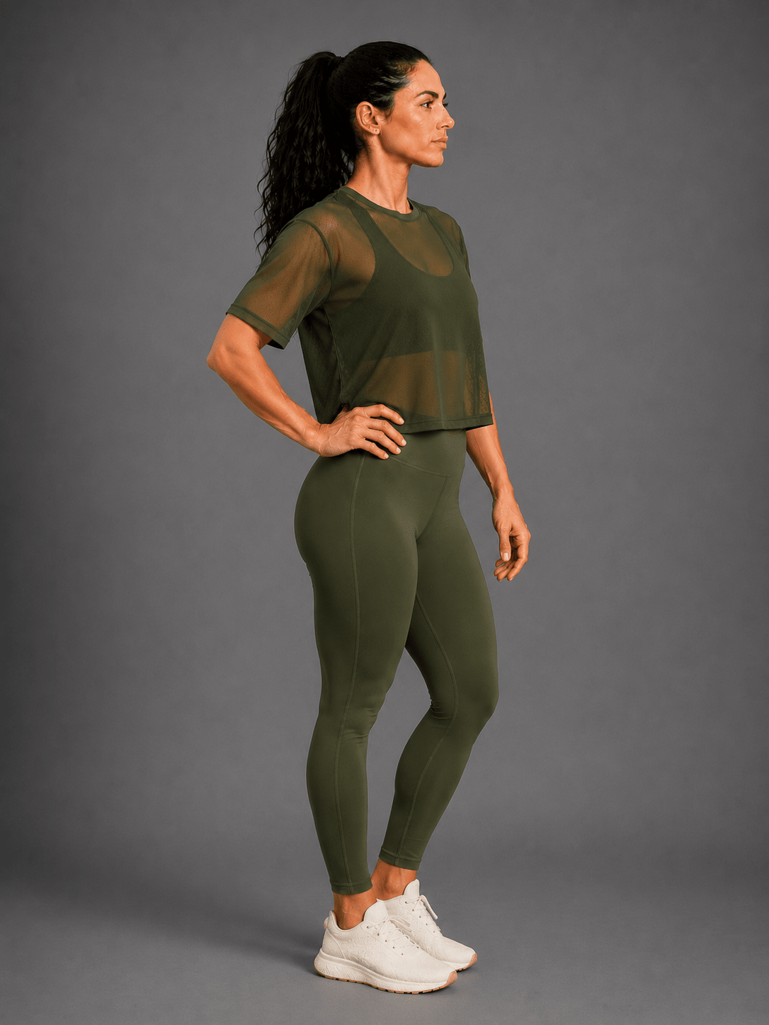 Cropped Lara